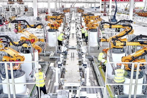 恒大汽车展百亿布局，新能源汽车再添新篇 破局开拓10万产能驱动未来出行典范与全新地产篇章共振